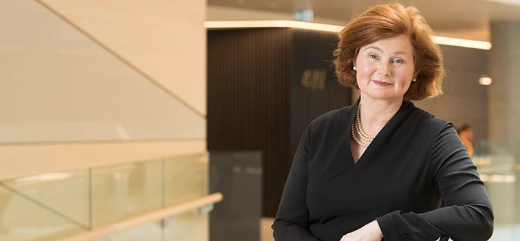 Sentralbanksjef i Irland Derville Rowland